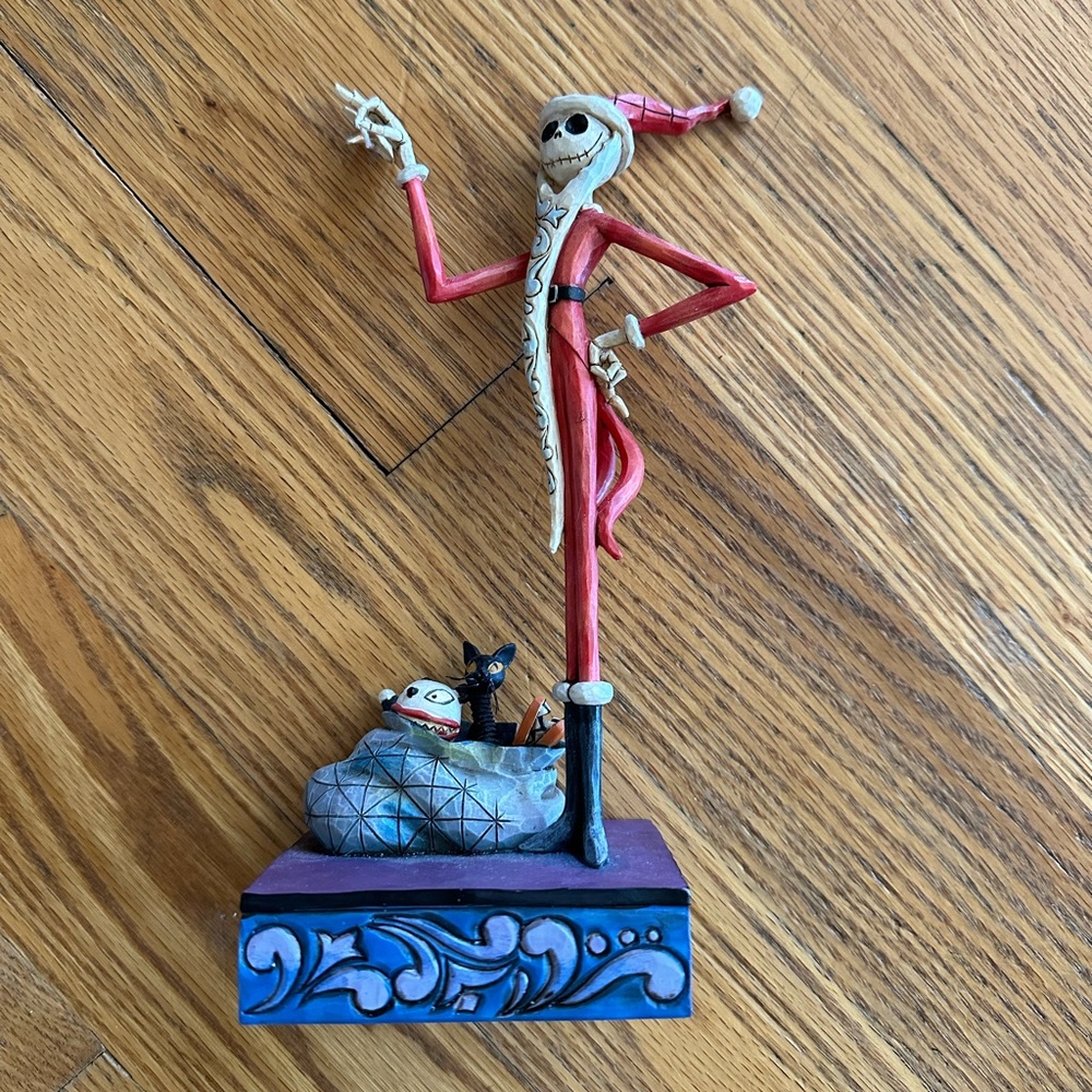 Jim Shore Disney Traditions ‘Santa Jack’ Figurine